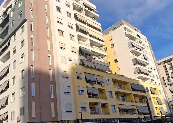 Eagle Nest Apartman Tirana